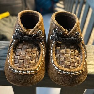 Twister baby shoes